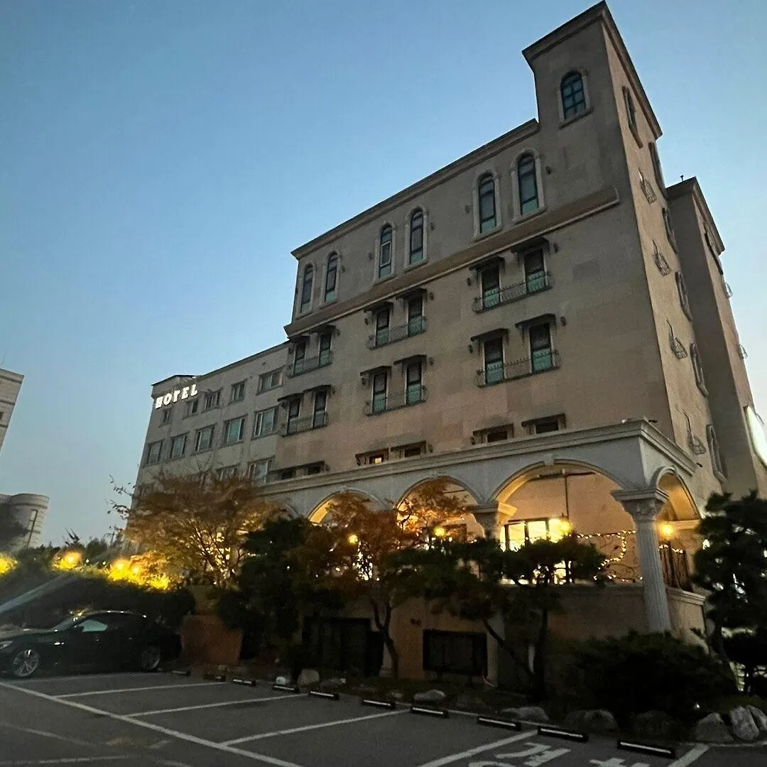 Incheon Airport Oceanside Hotel